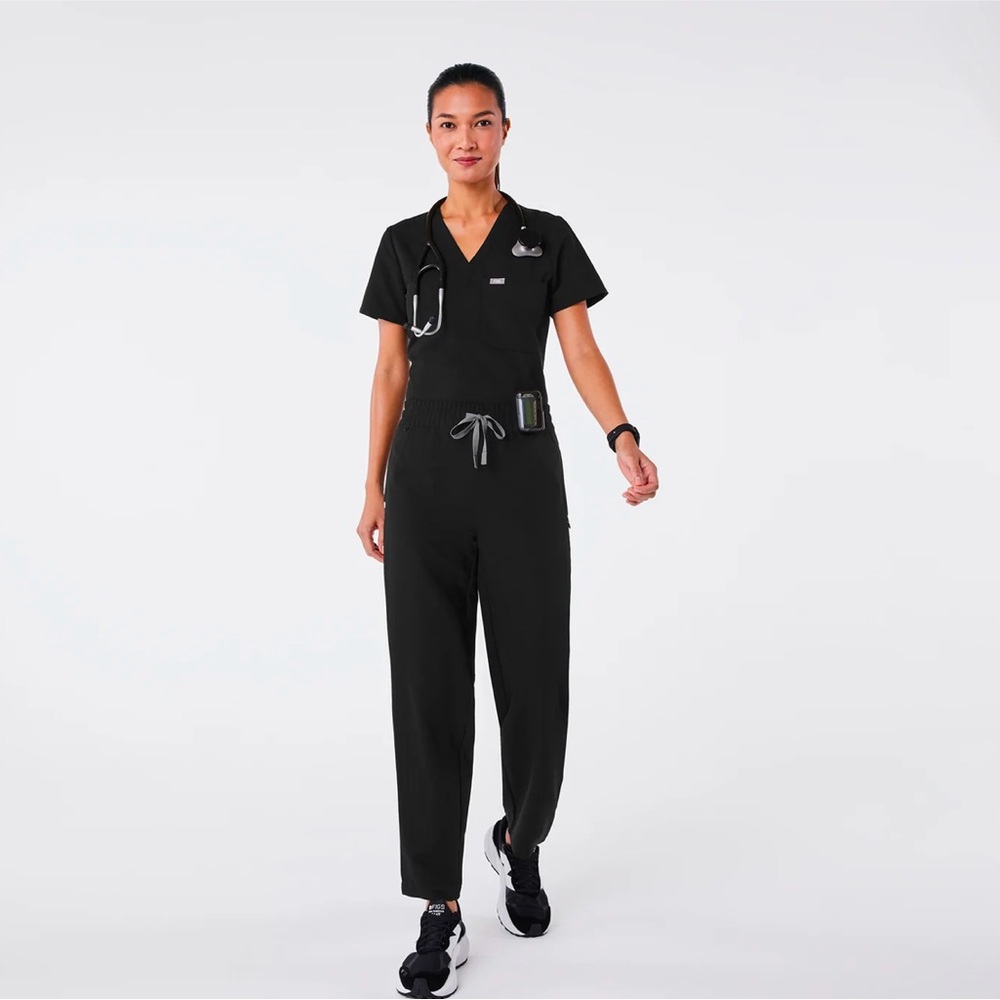 Figs High Waisted Sheridan Relaxed Barrel Scrub Pants